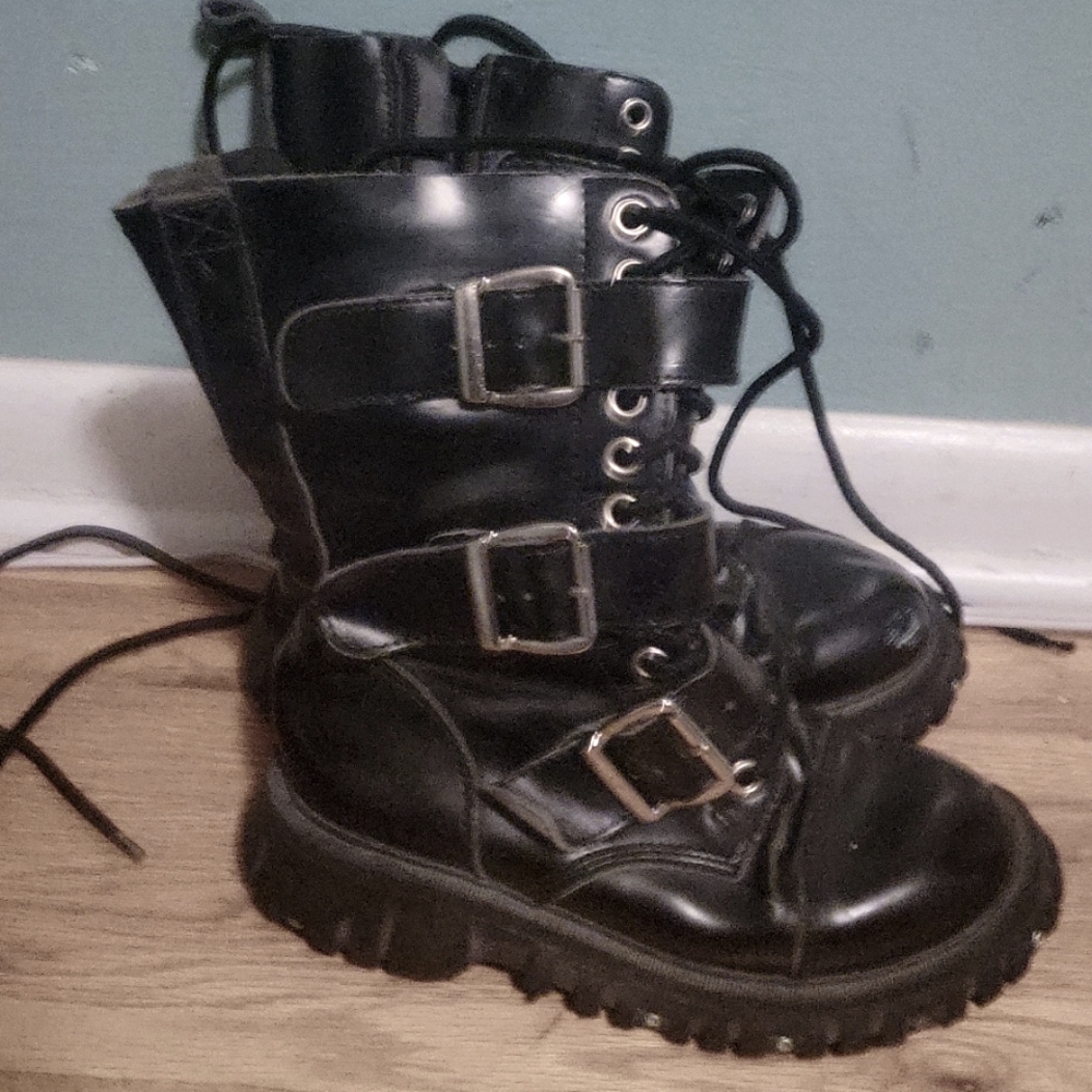 Buckle Boots